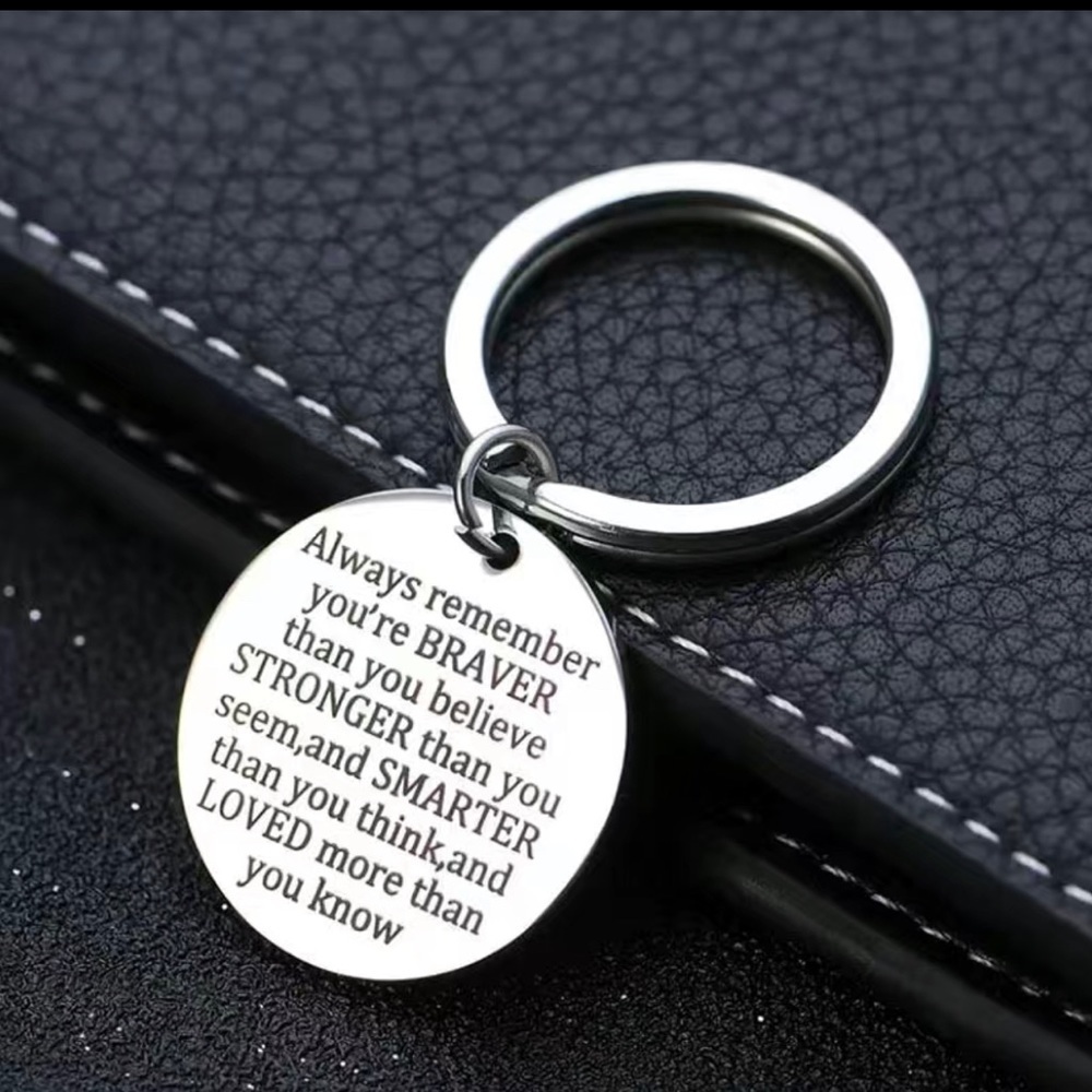 INSPIRATIONAL Keychain NWT - Picture 1 of 5